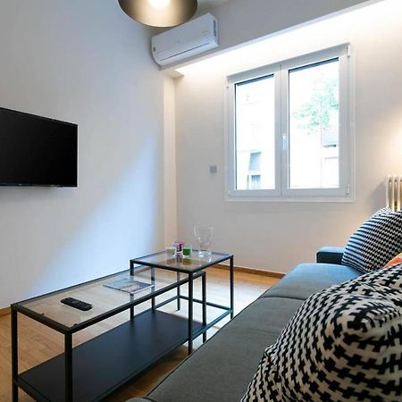 Tonis Le Petit Nicolas 1Bd Apartment In Koukaki! Atenas Exterior foto